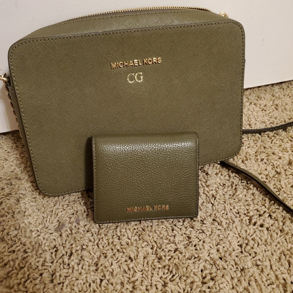 Michael Kors crossbody